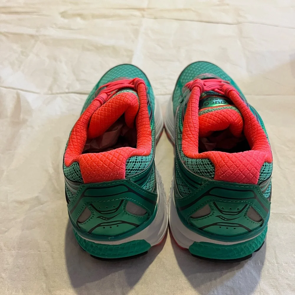 Saucony Women’s Guide 9 Green and Pink - Picture 5 of 9